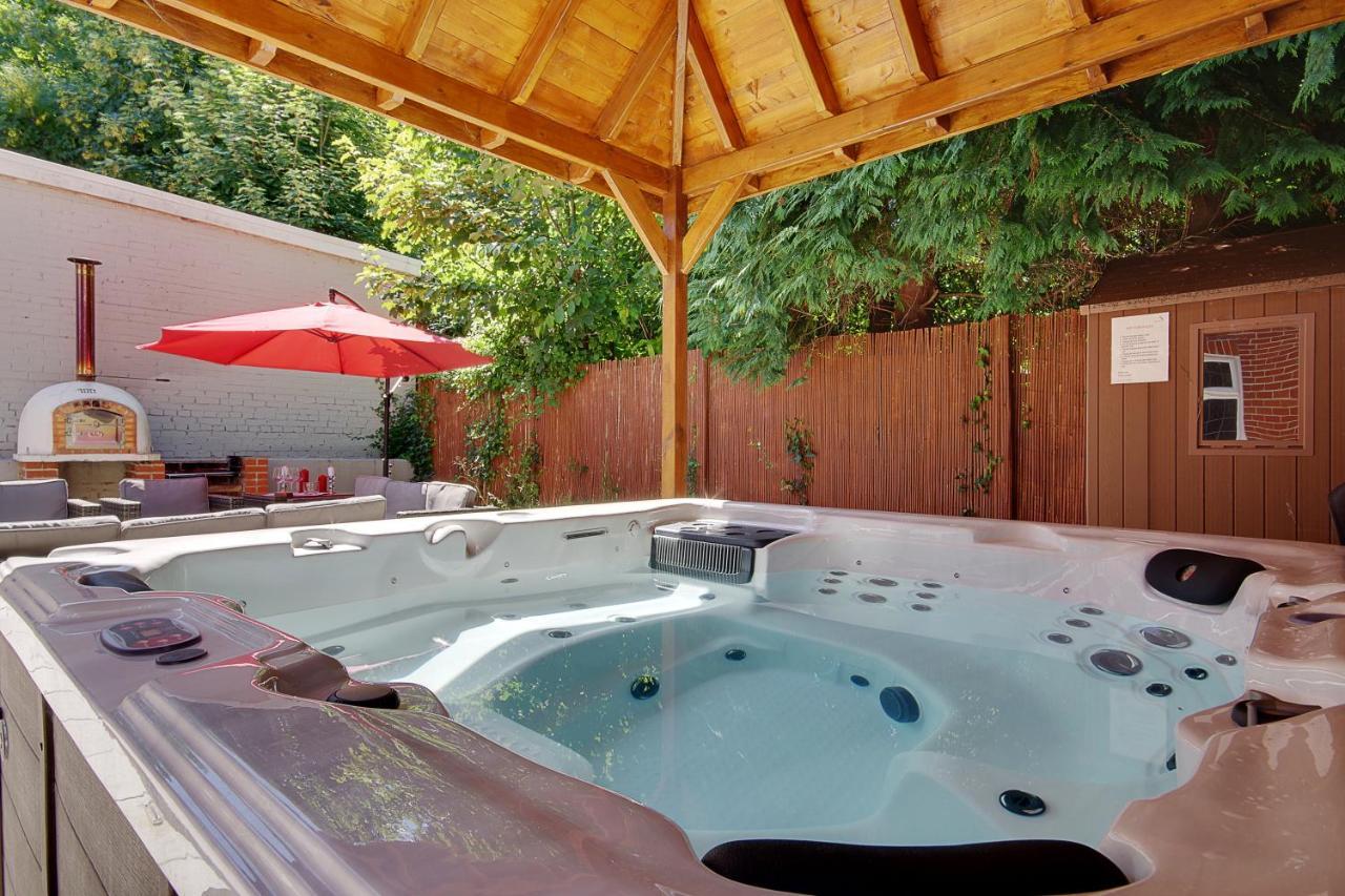 Cragside Villa With Hot Tub Bournemouth Zewnętrze zdjęcie